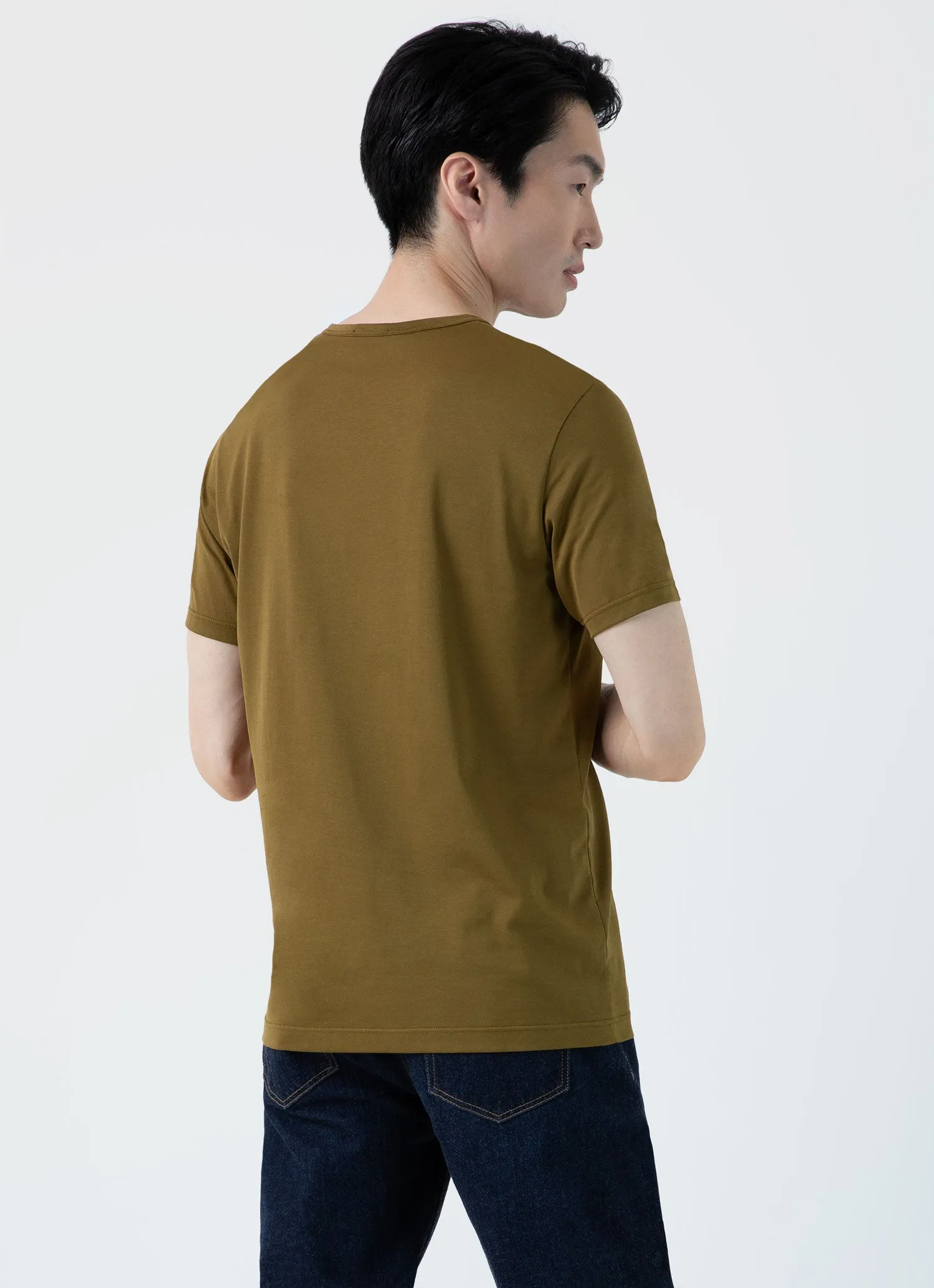 Men's Classic T-shirt in Olive