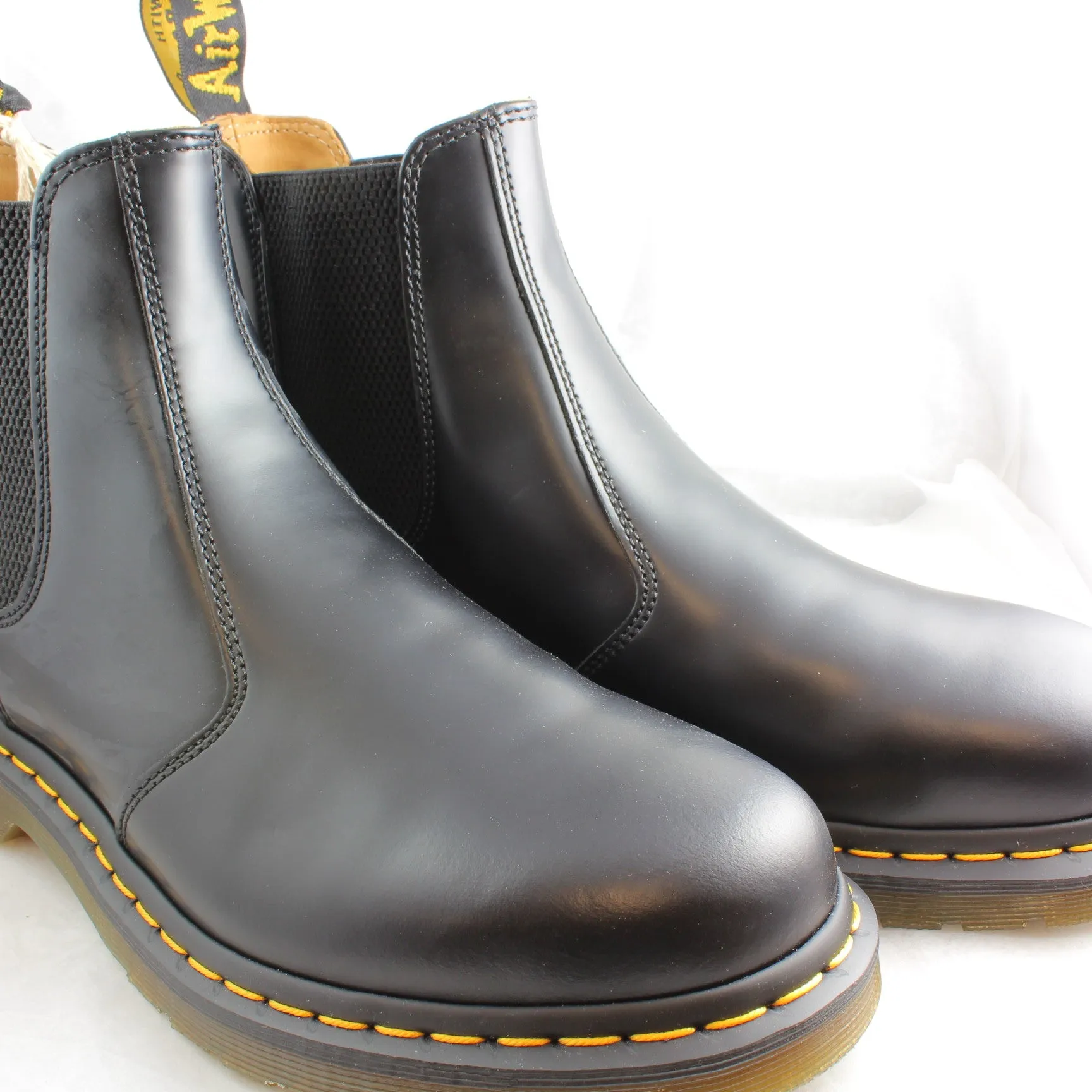 Mens Dr.Martens 2976 Chelsea Boot Black Leather