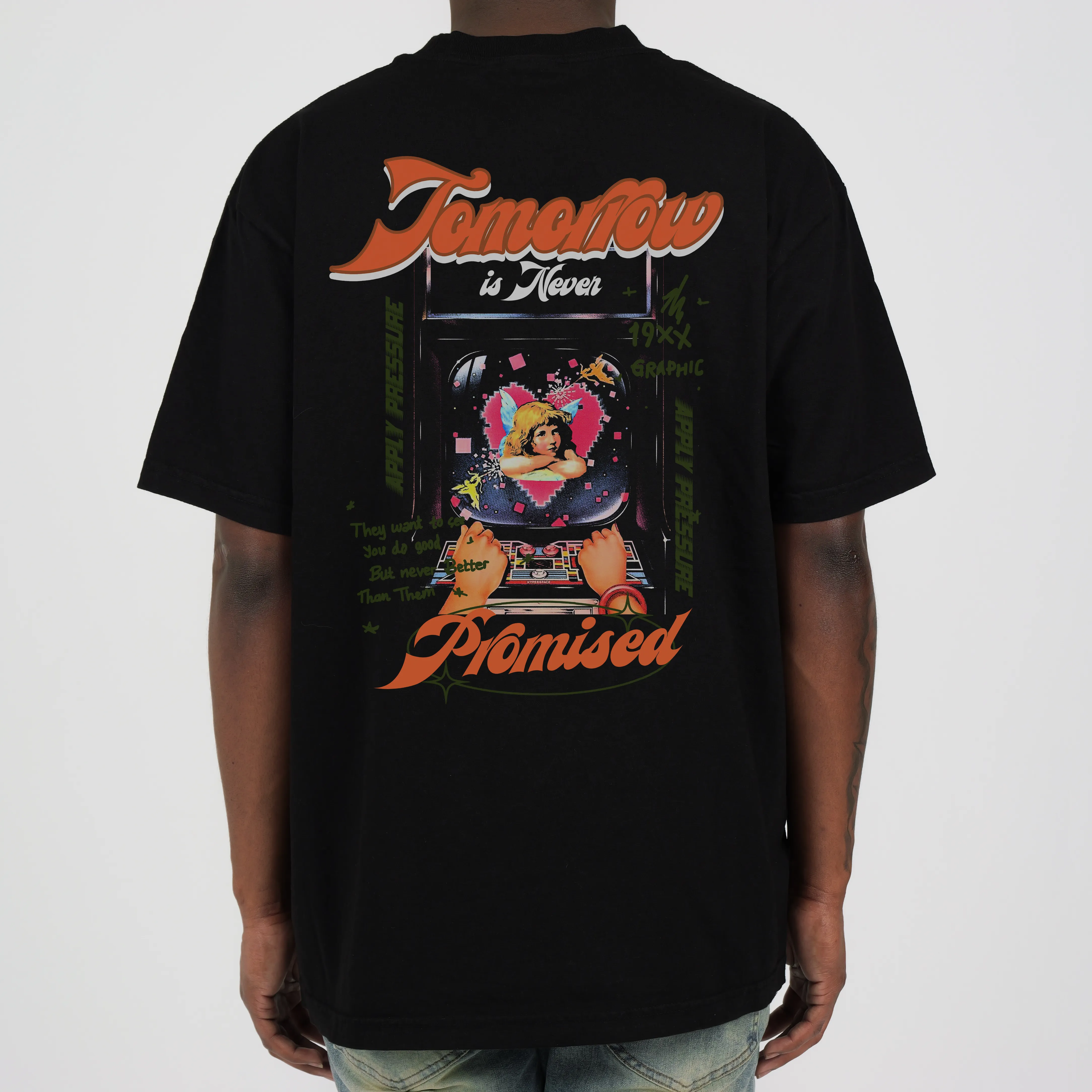 THE GAMES ON PREM TEE BLACK