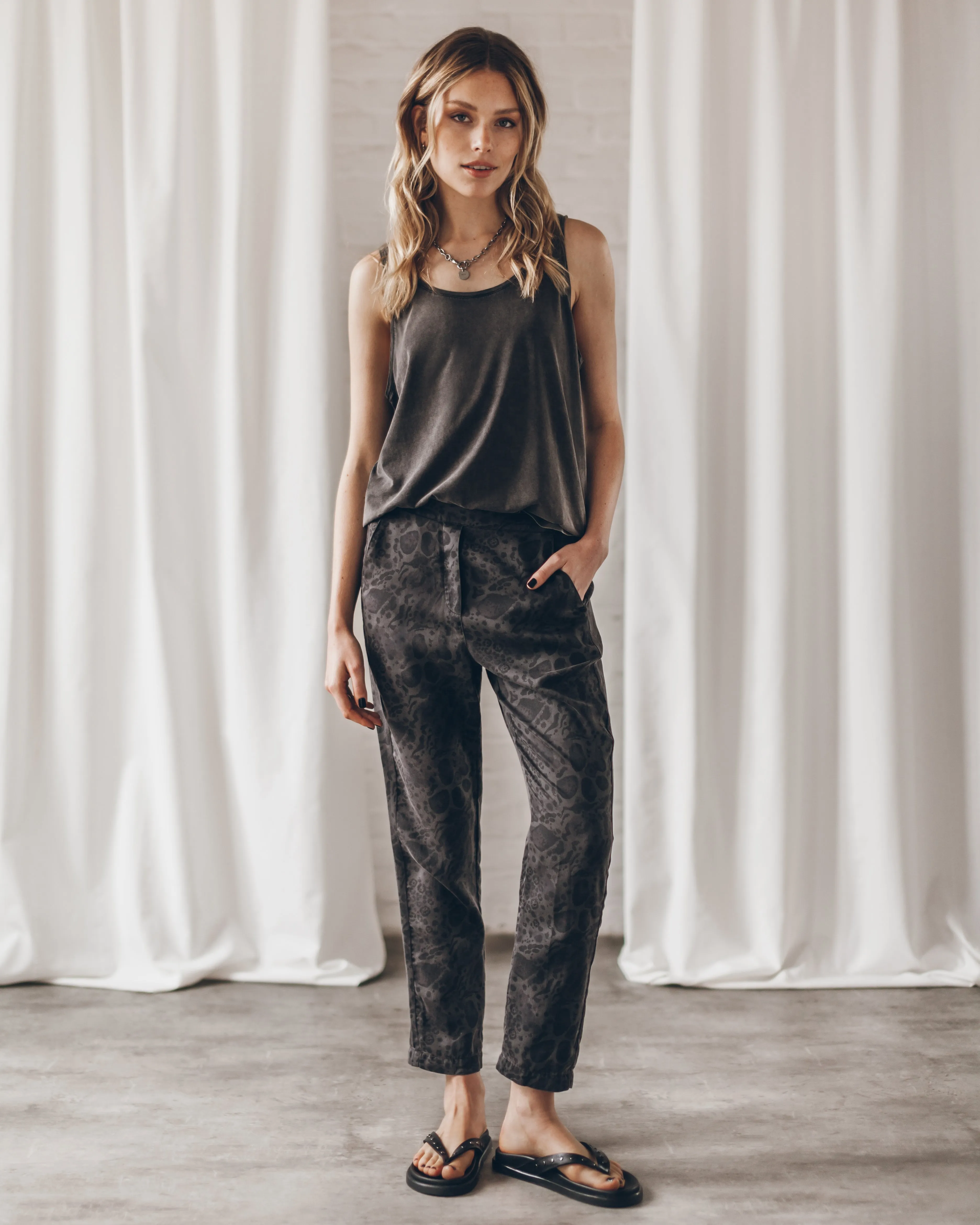 The Printed Dark Chill Pants