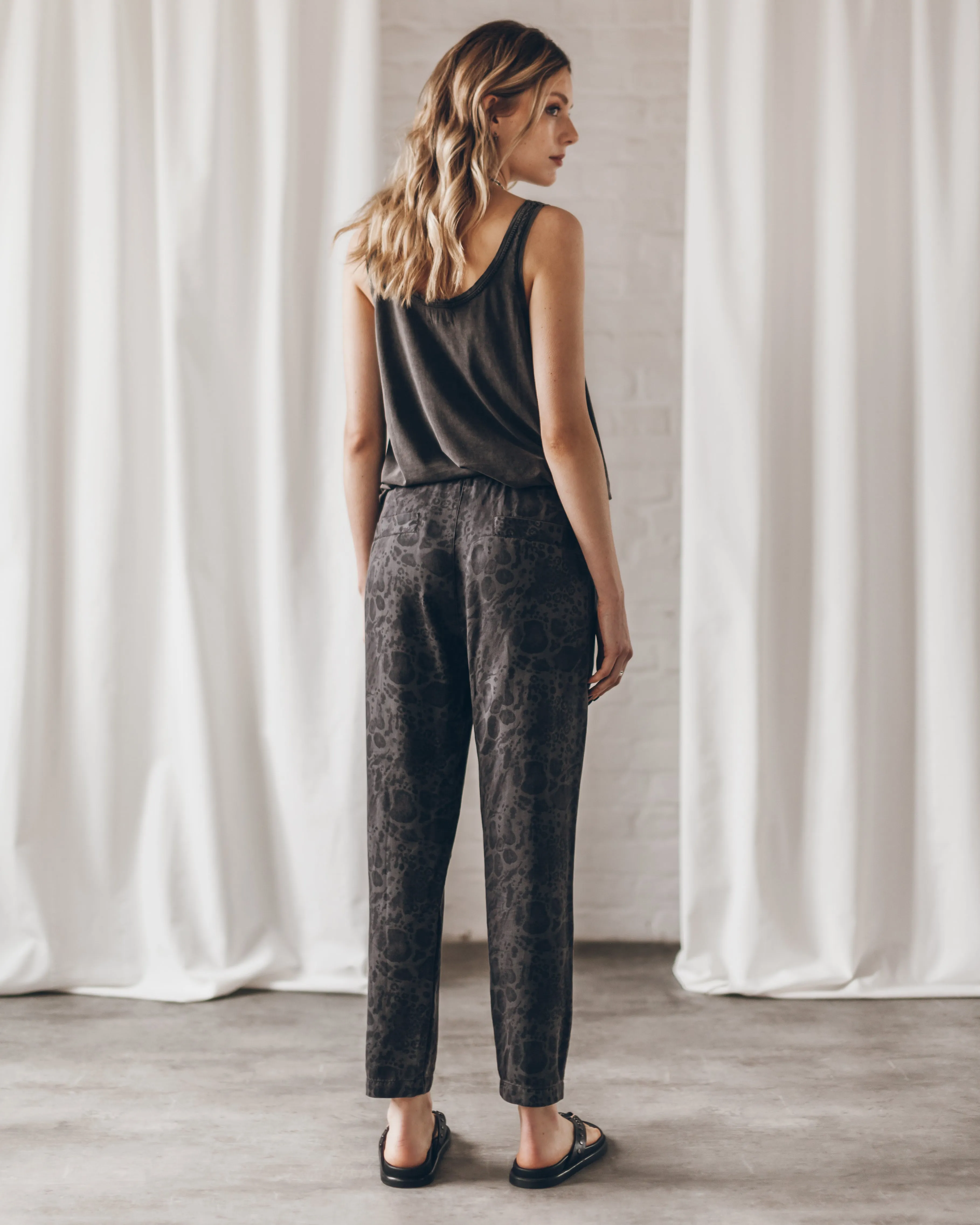 The Printed Dark Chill Pants